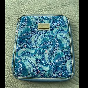 Like New Lilly Pulitzer Wave After Wave folio zipper notebook organizer